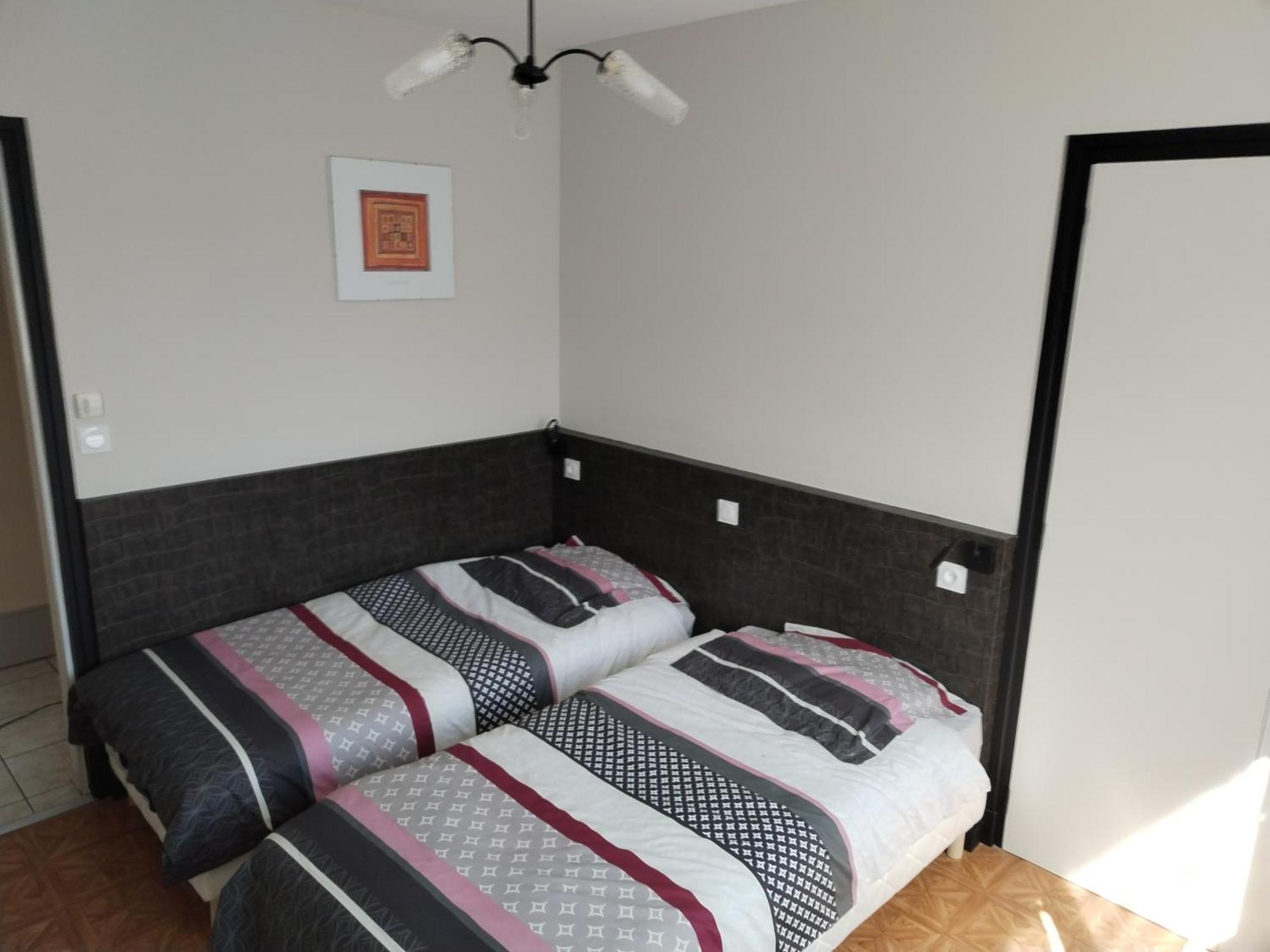 Appartement "Chez Justa" - Latre Locations لورد المظهر الخارجي الصورة