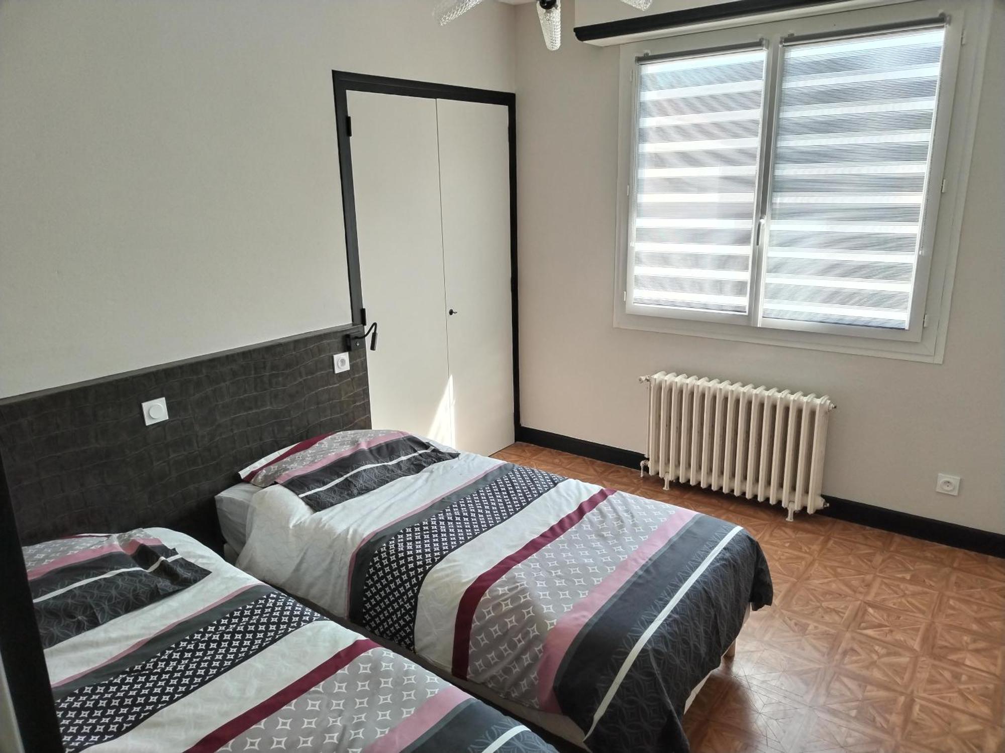 Appartement "Chez Justa" - Latre Locations لورد المظهر الخارجي الصورة