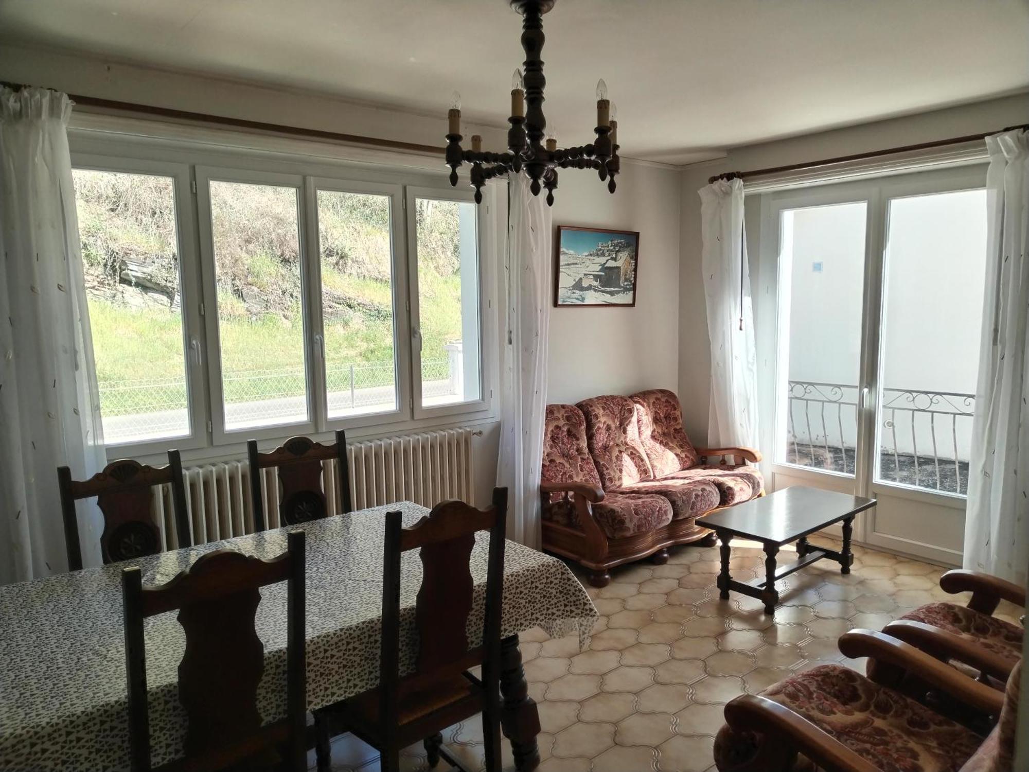 Appartement "Chez Justa" - Latre Locations لورد المظهر الخارجي الصورة